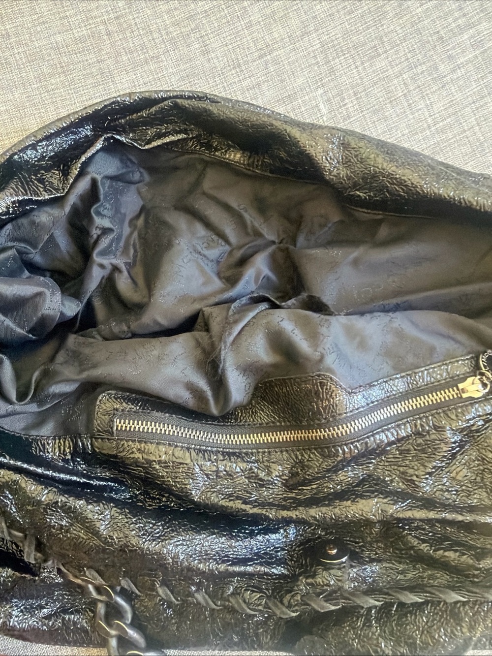 Stella McCartney Black Shiny Chain-Trim Tote - Picture 6 of 11
